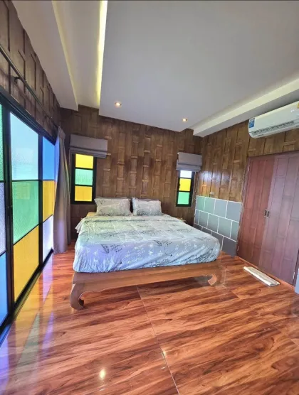 Villa avec piscine privée à Thalang pour 45 000 THB par mois