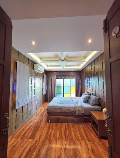 Villa avec piscine privée à Thalang pour 45 000 THB par mois