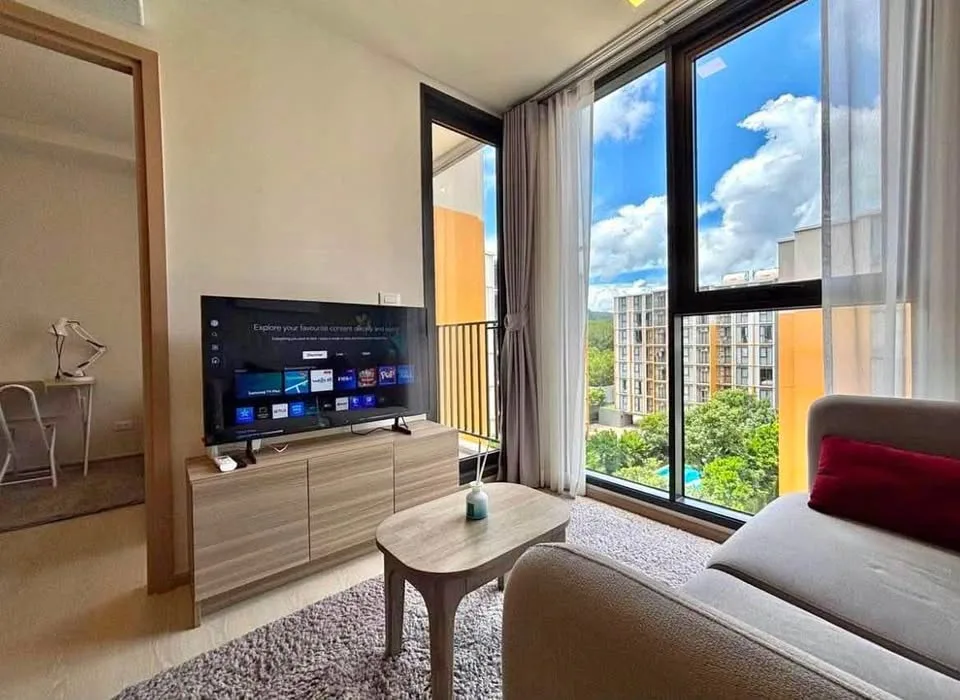 Condominio de 2 habitaciones con vista a la piscina en el centro de Phuket