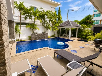 Große Villa mit privatem Pool in Rawai zu vermieten für 90.000 THB