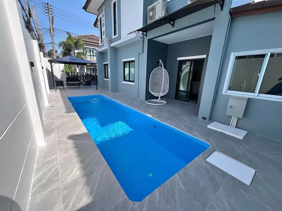 Villa con piscina en alquiler con 3 habitaciones y 3 baños en Chalong