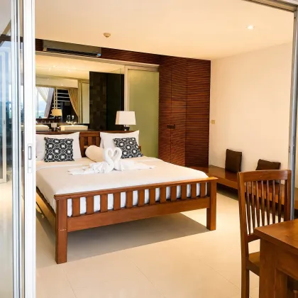 Apartment am Surin-Strand 2 Schlafzimmer 35.000 THB/Monat 250 qm (Jahresvertrag)