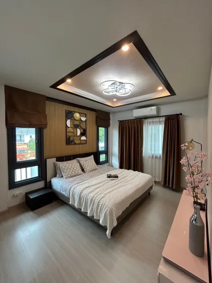Maison à louer Supalai Lake Ville Koh Kaew, 4 chambres 3 salles de bain