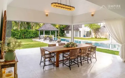 Spacious 5-Bedroom Villa with Pool in Bang Tao