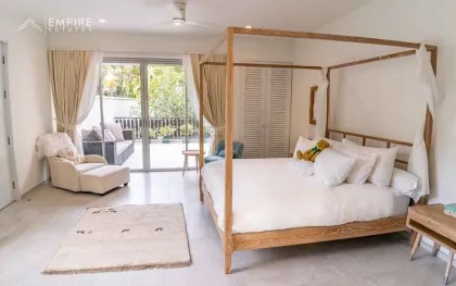 Spacious 5-Bedroom Villa with Pool in Bang Tao