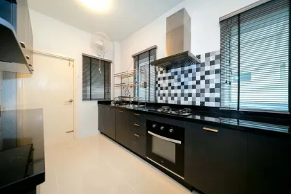 Mana Kathu Lake 4-Bedroom Villa with 3 Bathrooms for Rent