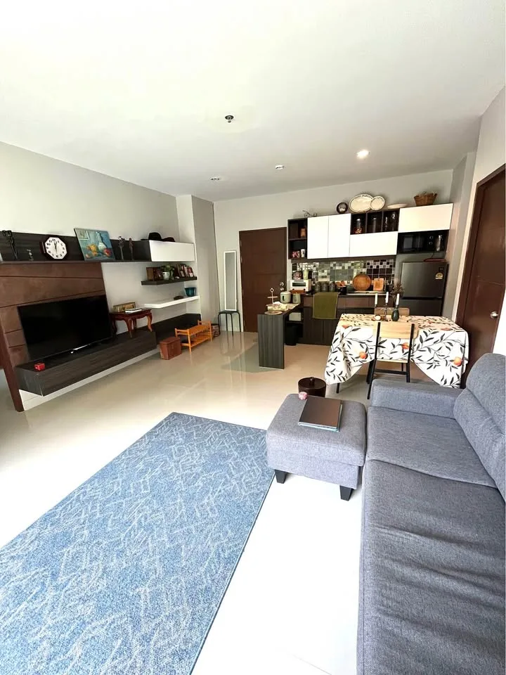 Amplio apartamento de 2 dormitorios cerca del centro de Phuket