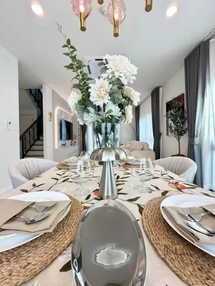 Moderne Villa mit 4 Schlafzimmern und 4 Bädern zur Miete in SETTHASIRI Koh Kaew Retreat
