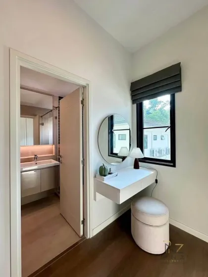 Moderne Villa mit 4 Schlafzimmern und 4 Bädern zur Miete in SETTHASIRI Koh Kaew Retreat