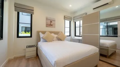 Villa de 4 dormitorios con piscina en alquiler en Crown Estate Koh Kaew
