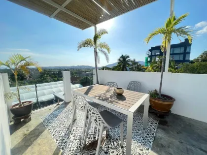 Meerblick-Poolvilla zur Miete in Rawai - Nai Harn