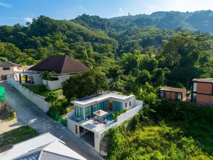 Villa con piscina privada en alquiler en Chalong, Phuket