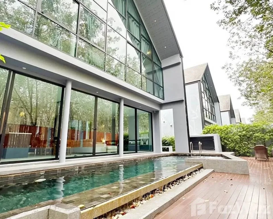 Роскошная вилла с 3 спальнями и бассейном в The Granary Villas, Пхукет