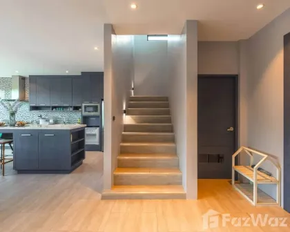 Роскошная вилла с 3 спальнями и бассейном в The Granary Villas, Пхукет