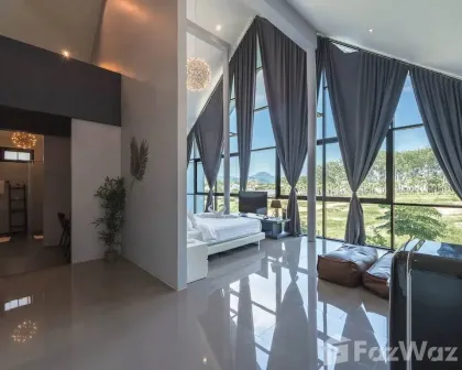 Роскошная вилла с 3 спальнями и бассейном в The Granary Villas, Пхукет