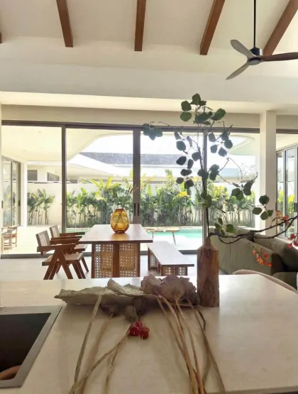 บ้านวิลล่าสระว่ายน้ำ Manor บางโจ 4 ห้องนอนให้เช่า