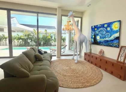 บ้านวิลล่าสระว่ายน้ำ Manor บางโจ 4 ห้องนอนให้เช่า