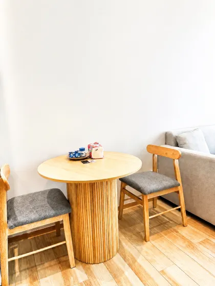 The Title Serenity B707 — 1-Zimmer-Wohnung mit Poolblick