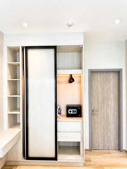 The Title Serenity B707 — 1-Zimmer-Wohnung mit Poolblick