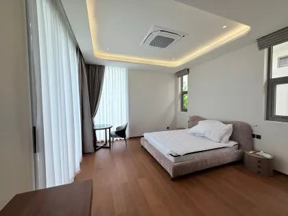 Вилла Manor BangJo с 4 спальнями и 5 ванными комнатами в аренду
