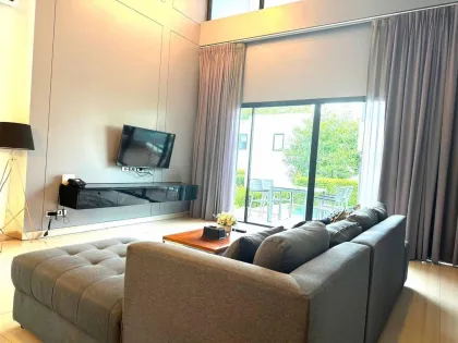 Villa con piscina de 2 habitaciones en Nai Harn para alquiler