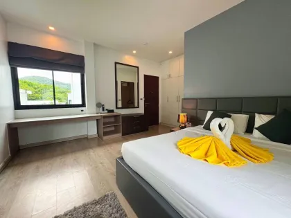 Villa con piscina de 2 habitaciones en Nai Harn para alquiler