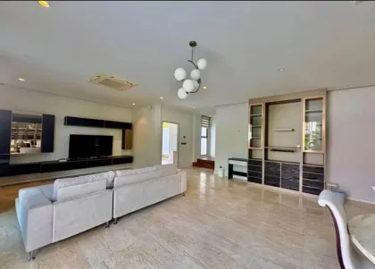 4 Schlafzimmer, 5 Badezimmer Villa zur Miete in Casa Signature Bypass, Kathu