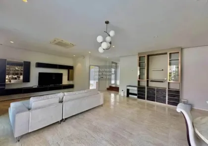 Villa spacieuse de 4 chambres à louer à Casa Signature Koh Kaew