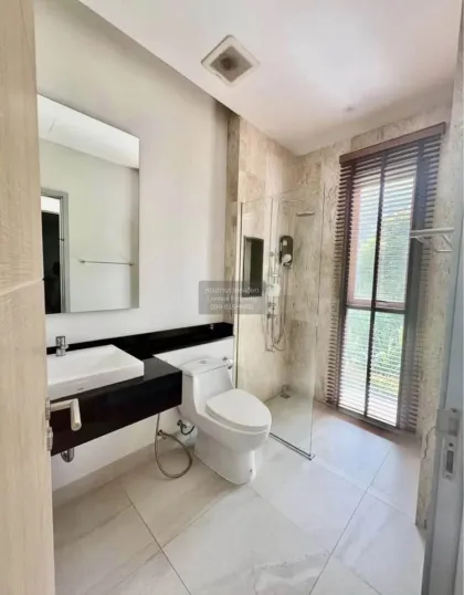Villa spacieuse de 4 chambres à louer à Casa Signature Koh Kaew