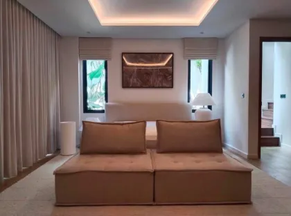 Casa Signature Luxusvilla mit 3 Schlafzimmern, Pool und Seeblick
