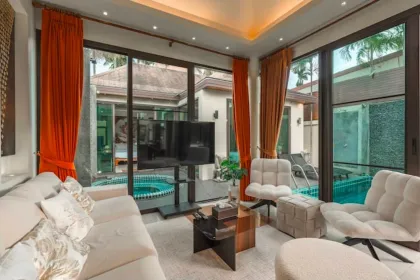 Privatpool-Villa in Chalong - 4 Schlafzimmer, 5 Badezimmer