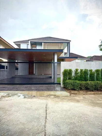 普吉市Home กู้กู 独栋别墅，5卧5卫带私人游泳池