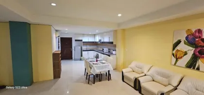 Apartamento de 2 dormitorios y 1 baño cerca de la playa Naihan, Rawai