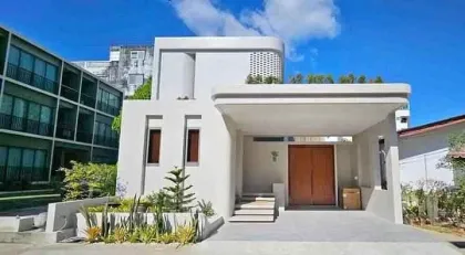 ให้เช่าวิลล่าพูลวิลล่าใหม่ 3 ห้องนอน 4 ห้องน้ำในตัวเมืองภูเก็ต