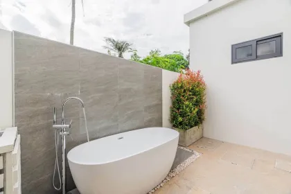 3-Bedroom 3-Bathroom Pool Villa for Rent in Si Sunthon, Thalang