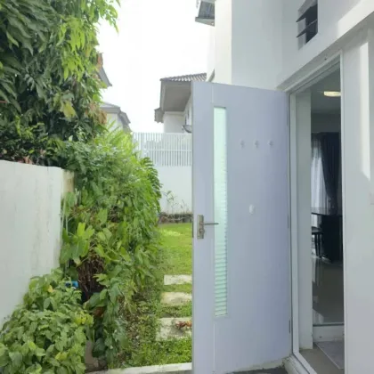 Spacious Fully Furnished 3-Bed 3-Bath Villa for Rent in Inizio Village, Koh Kaew