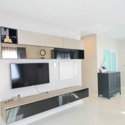Spacious Fully Furnished 3-Bed 3-Bath Villa for Rent in Inizio Village, Koh Kaew