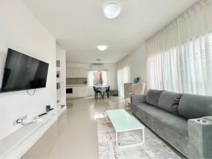 Komfortable 3-Zimmer-Villa nahe BISP in Cherng Talay zu mieten