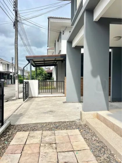 Komfortable 3-Zimmer-Villa nahe BISP in Cherng Talay zu mieten