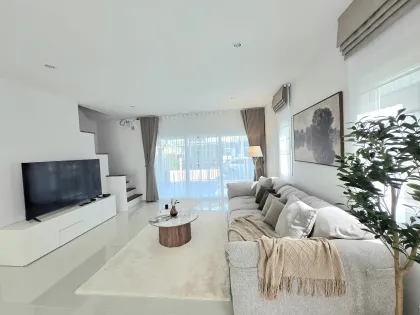 Supalai Bella Wichit 3-Zimmer-Villa zur Miete