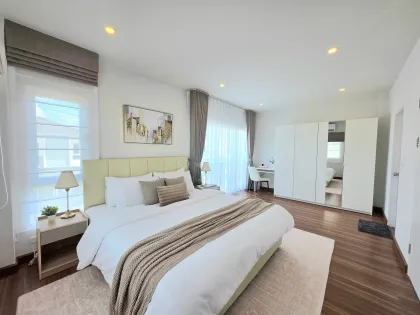 Supalai Bella Wichit 3-Zimmer-Villa zur Miete