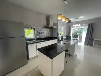 Habitia Koh Kaew Villa mit 3 Schlafzimmern, 2 Bädern zur Miete