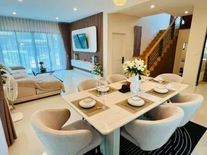 The Palm Kathu Patong: 3-Schlafzimmer, 3-Badezimmer Villa zu vermieten