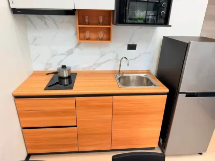 2 Beds 1 Bath Modern Duplex Loft Townhouse for Rent