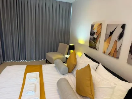 2 Beds 1 Bath Modern Duplex Loft Townhouse for Rent