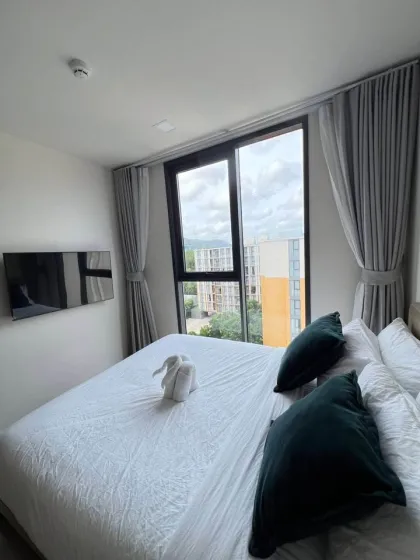2-Zimmer-Eckwohnung mit Pool- & Bergblick in Layan