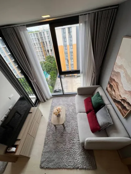 2-Zimmer-Eckwohnung mit Pool- & Bergblick in Layan