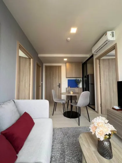 2-Zimmer-Eckwohnung mit Pool- & Bergblick in Layan