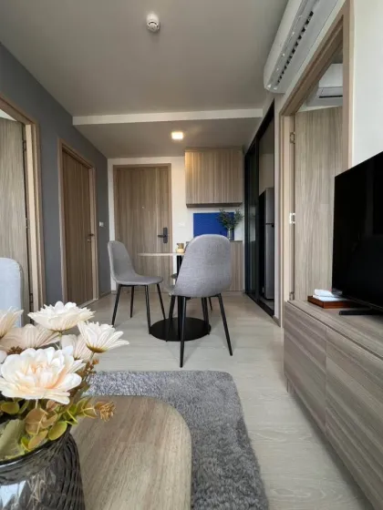 2-Zimmer-Eckwohnung mit Pool- & Bergblick in Layan