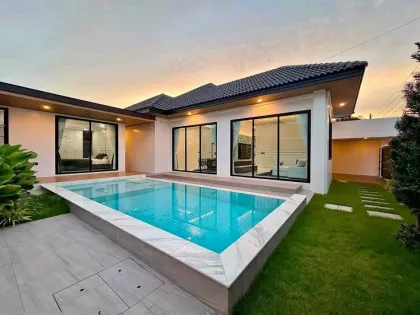 Private Pool Villa with 3 Bedrooms and 3 Bathrooms for Rent in Koh Kaew